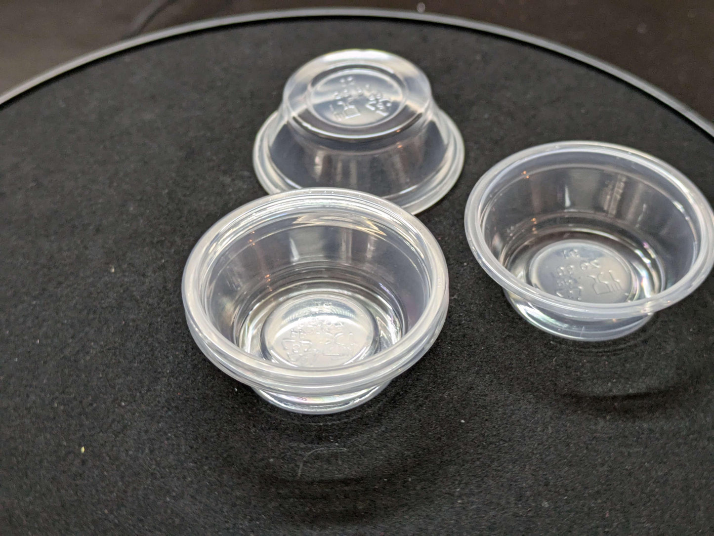0.5 oz Disposable Reptile Feeder Cups - 100 pack