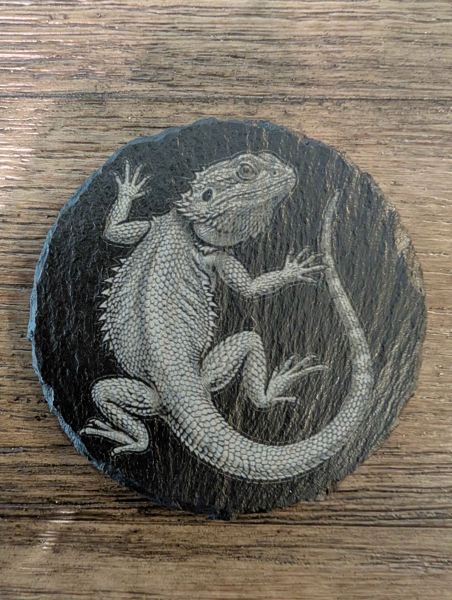 Bearded Dragon Slate Coaster – Laser Engraved Natural Stone Drink Coaster with Non-Slip Feet