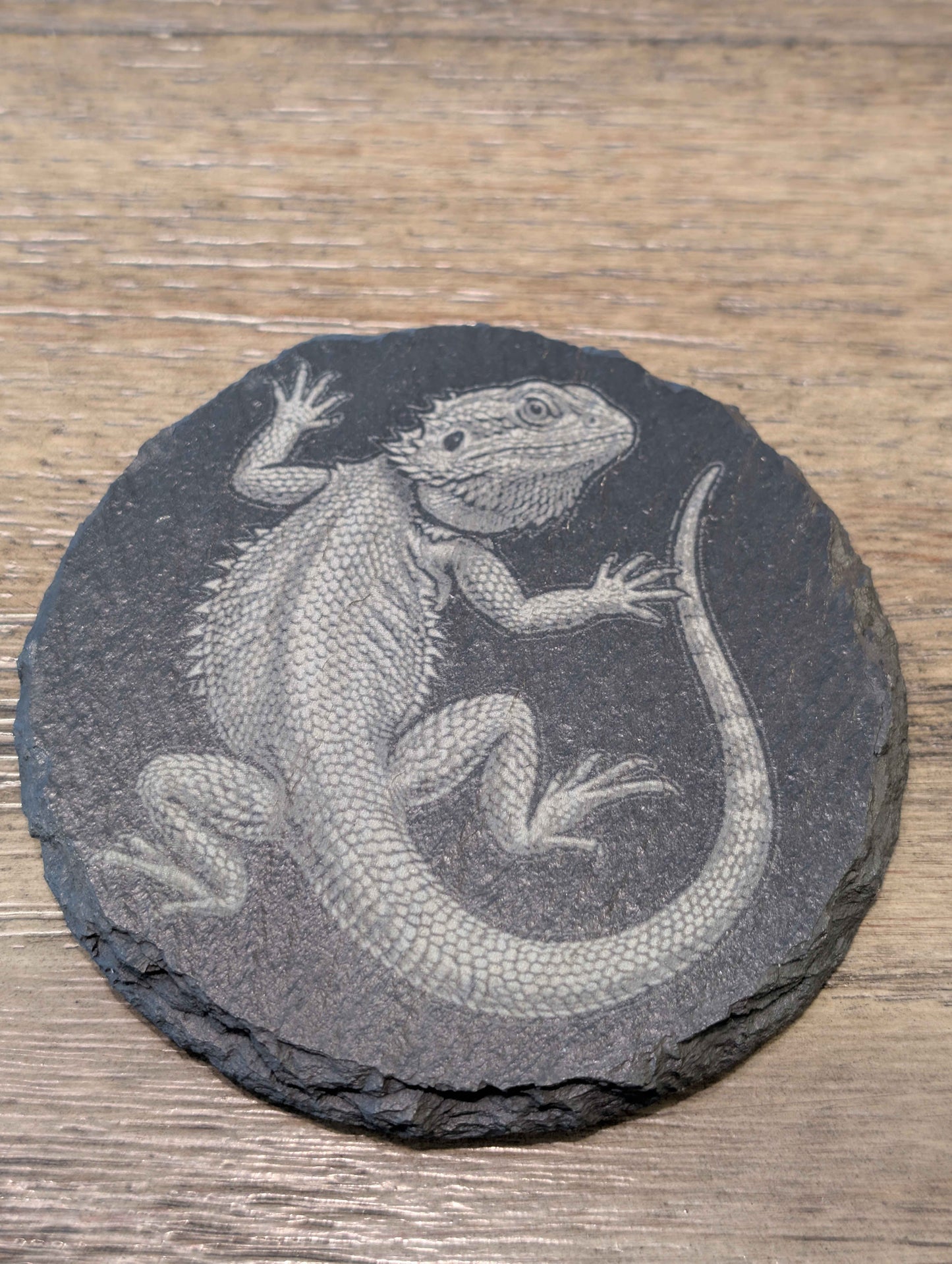 Bearded Dragon Slate Coaster – Laser Engraved Natural Stone Drink Coaster with Non-Slip Feet